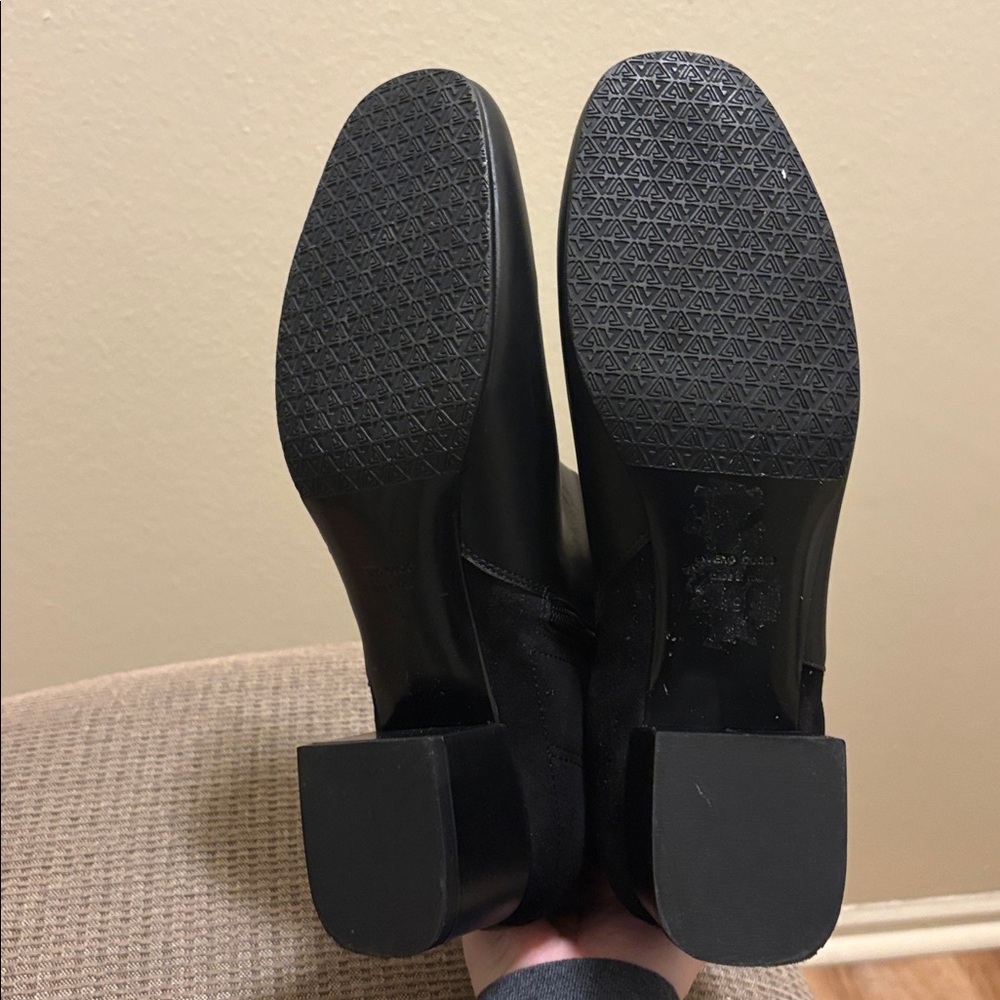 Aquatalia black ankle boots - Picture 6 of 8
